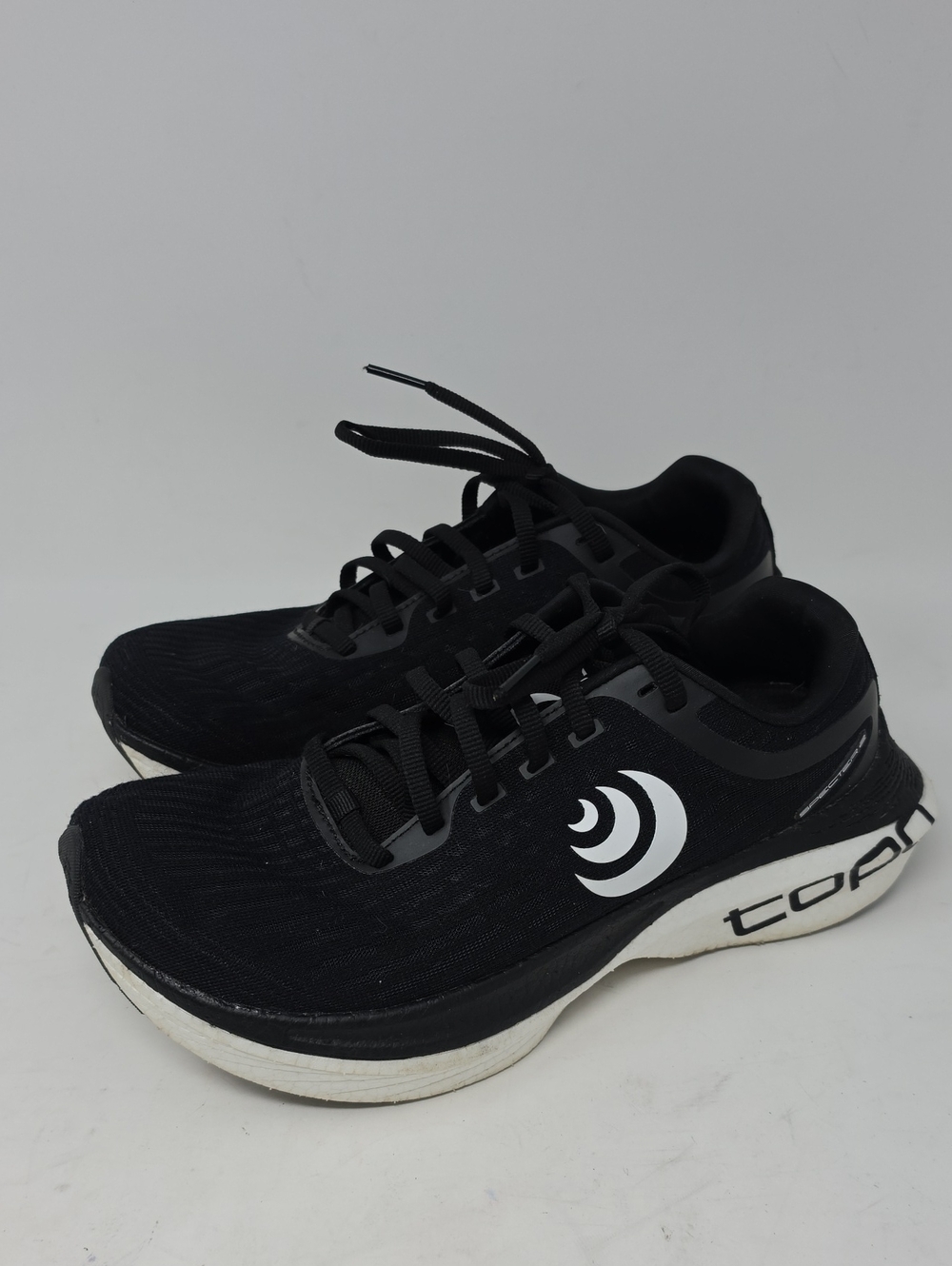 Topo Men’s Specter 2 Black Running Shoes Size 7.5